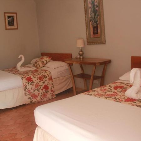 סן חואן דל סור Royal Chateau Hotel מראה חיצוני תמונה
